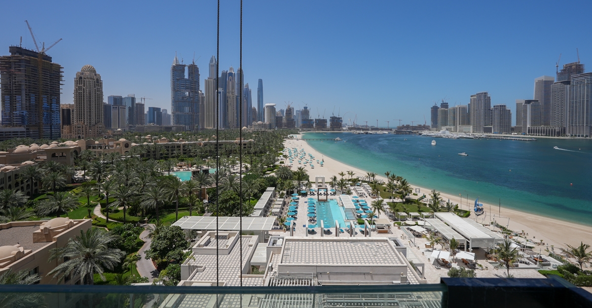 Palm Beach Towers - Main Banner - Gallery