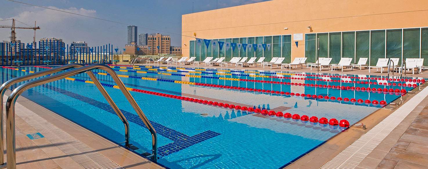 ROOFTOP SWIMMING POOL